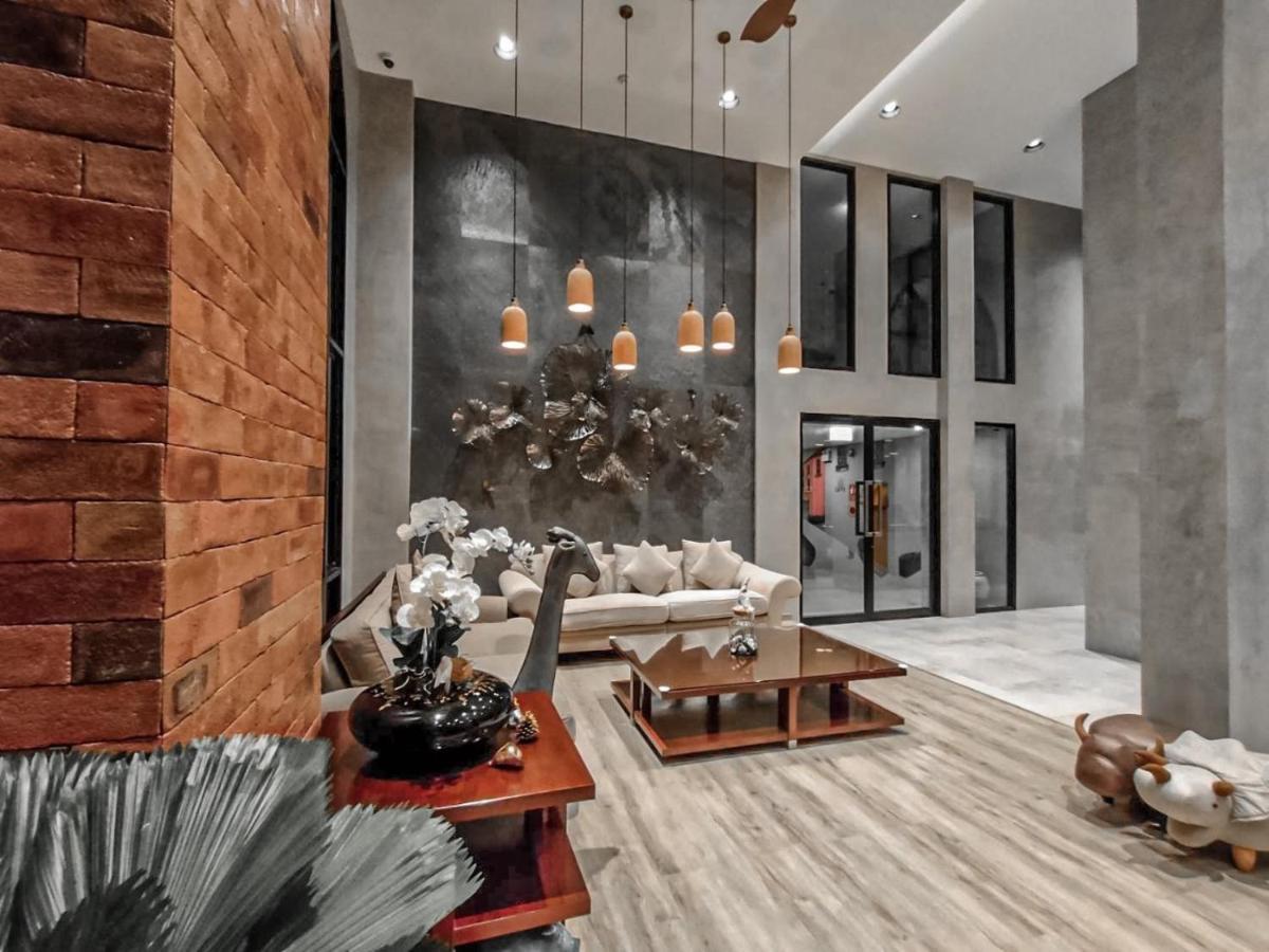 Le Lert Hotel Ratchaburi Eksteriør bilde