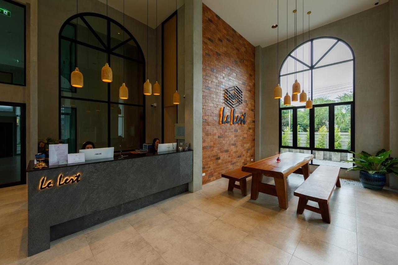 Le Lert Hotel Ratchaburi Eksteriør bilde