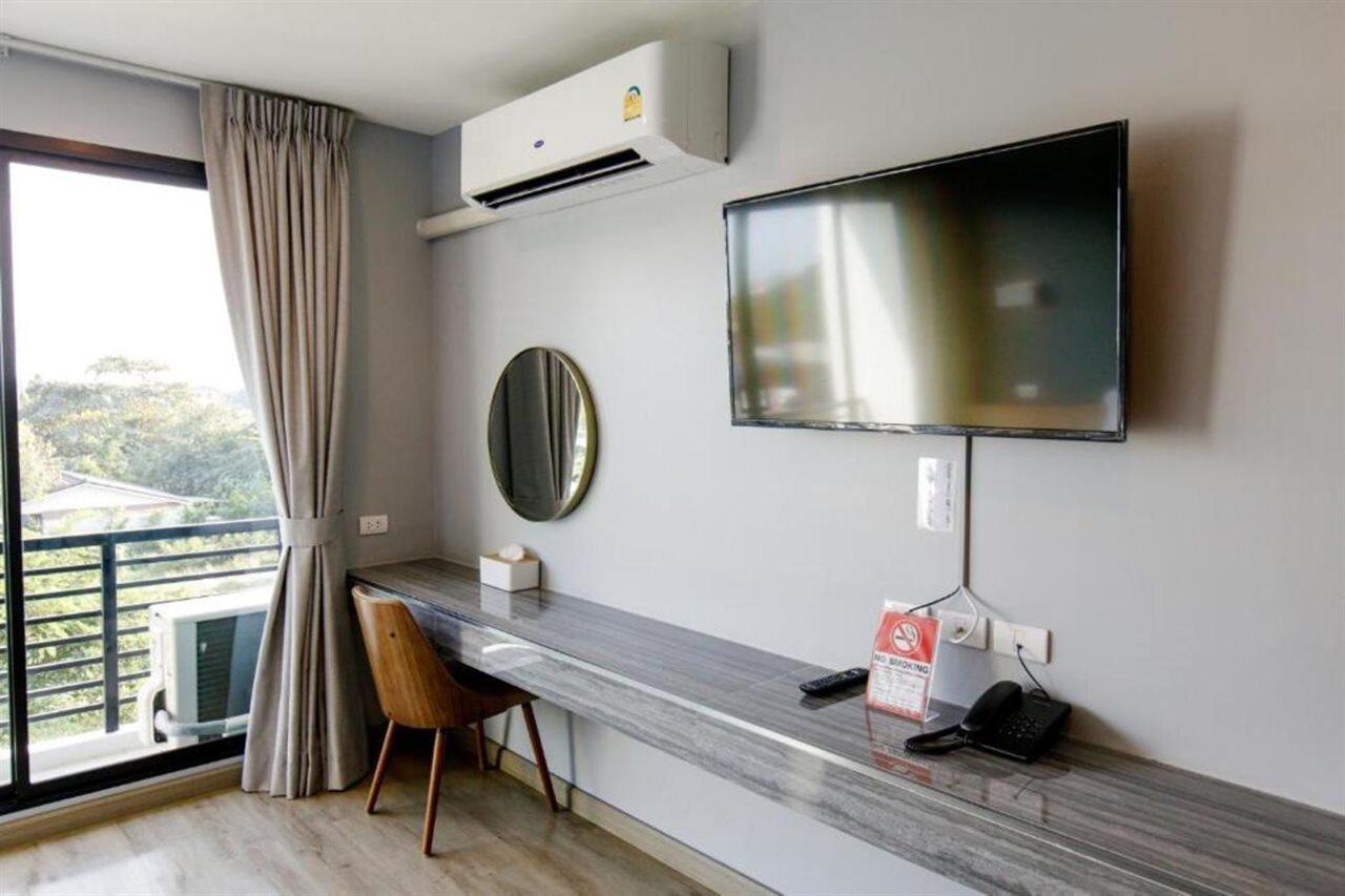 Le Lert Hotel Ratchaburi Eksteriør bilde